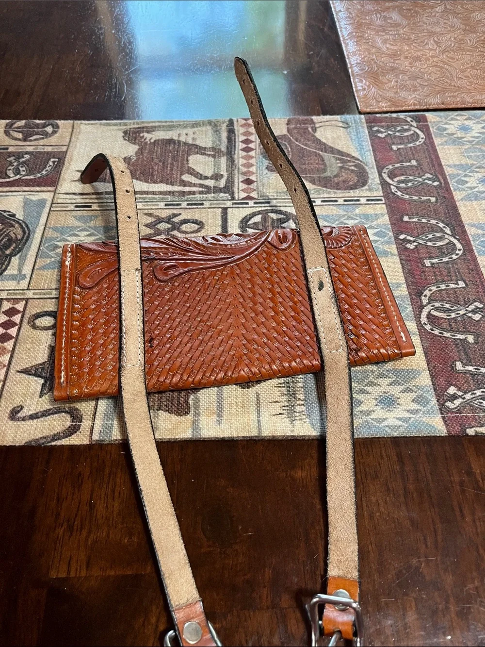 Saddle phone case